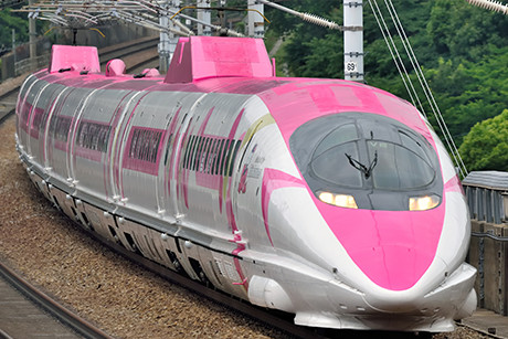 キティ新幹線 500系(南ラピさん専用) Hello Kitty Shinkansen starts operation today☆Super cute