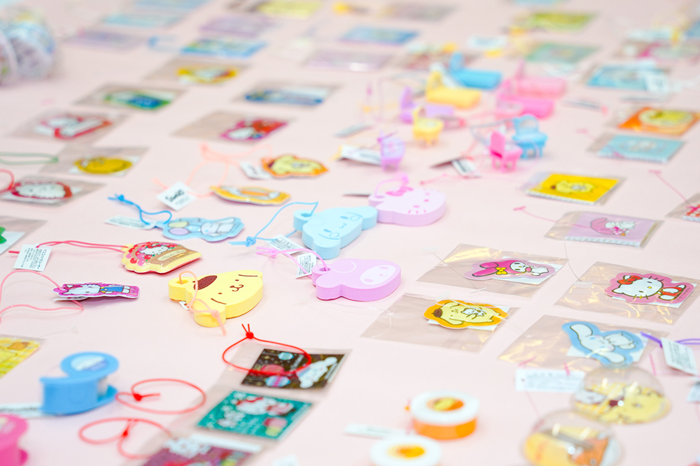 The free gifts come in a wide range of designs.