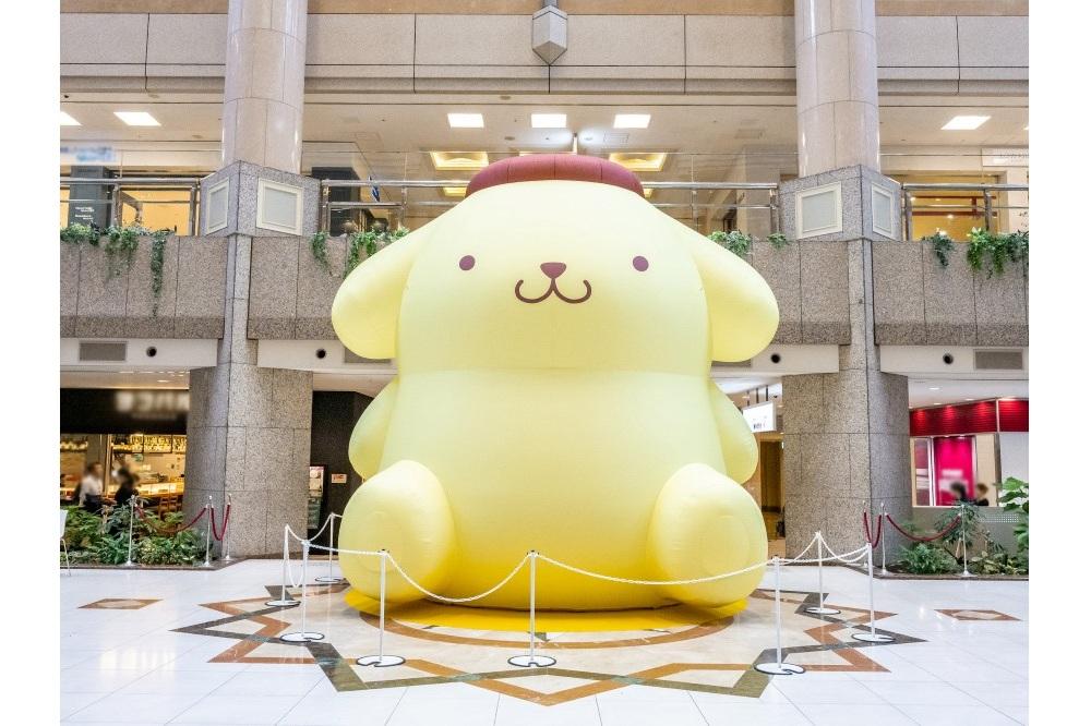 「ランドマークプラザ」　ポムポムプリン巨大バルーン